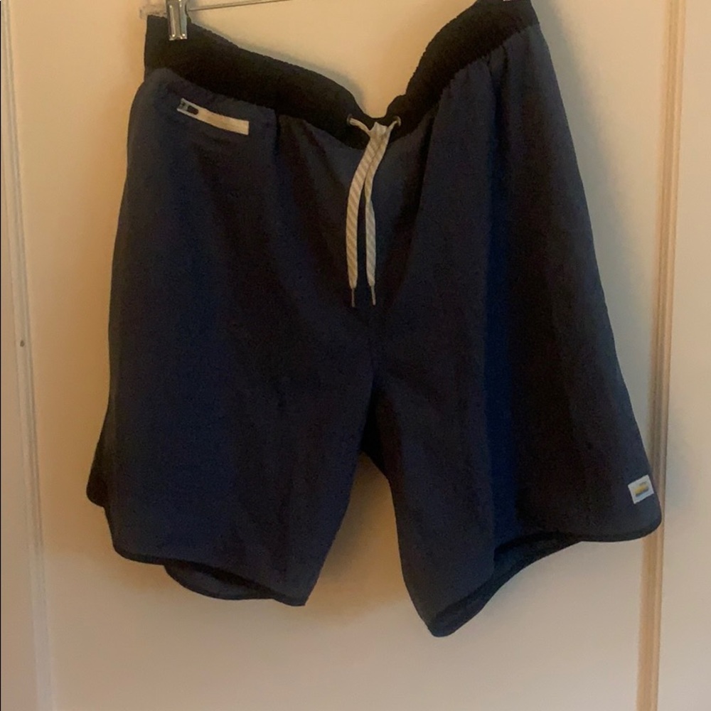 Vuori men’s athletic shorts